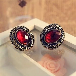 New Women’s Earrings
